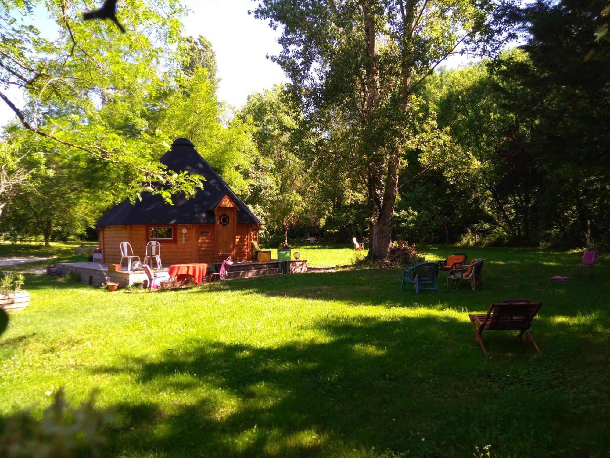 Graines De Nature - Ecolodges Insolites Saint-Eutrope-de-Born 외부 사진